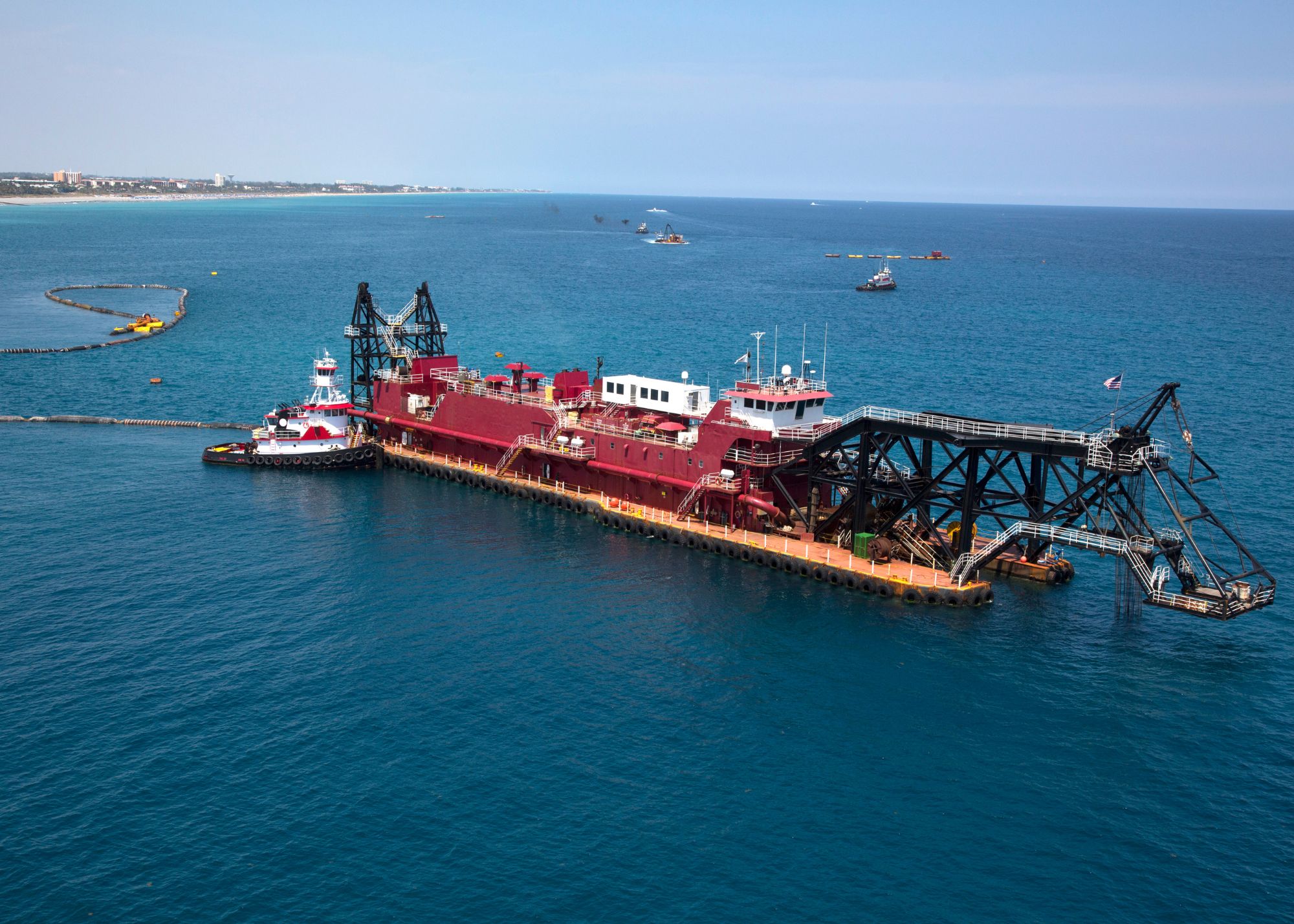 You are currently viewing The Benefits of Dredging for Oil and Gas Companies: Improving Production Efficiency and Transportation Routes